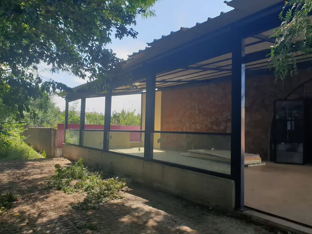 Sisiteme de sticla Ghilotina